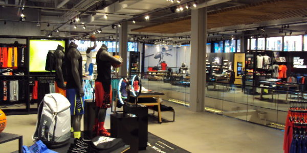 nike outlet in the promenade