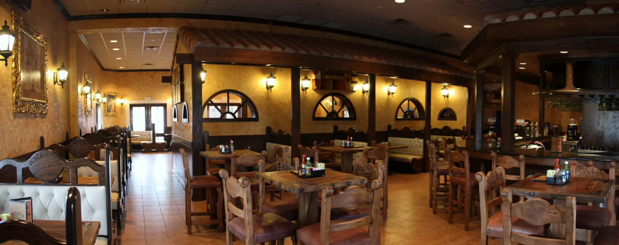 Plaza Azteca Williamsburg -nicewood