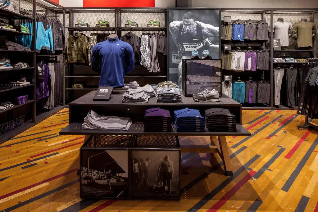 nike-lenox square-2013 (3)